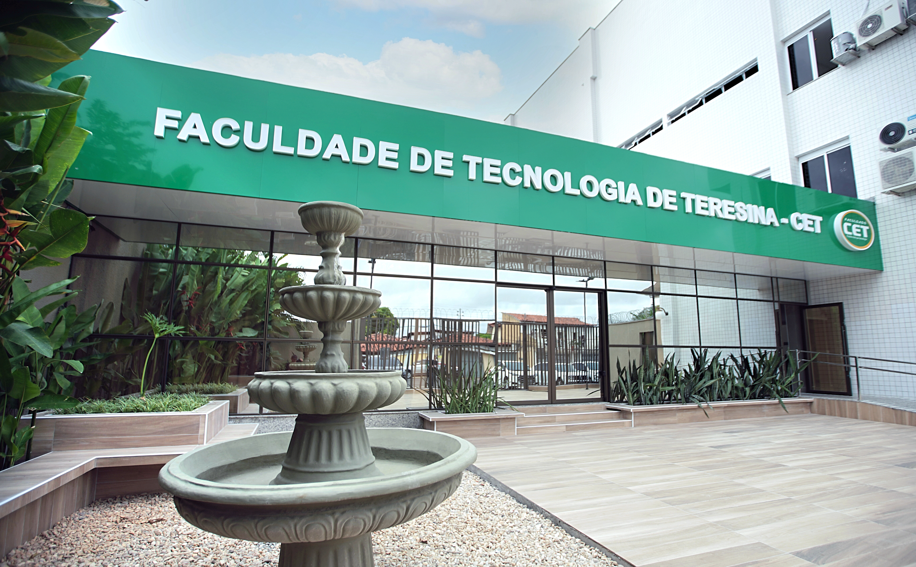 Enfermagem e Farmácia são nota 5 no MEC