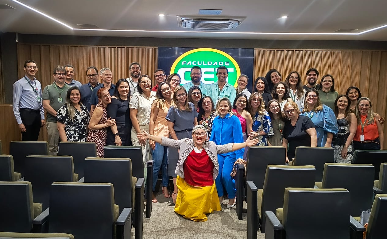 Faculdade CET Celebra o Dia dos Professores com Arte e Cultura