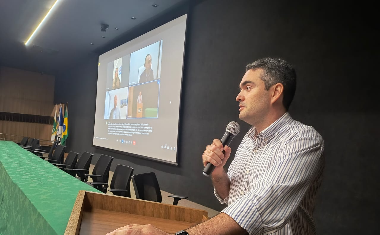  Faculdade CET Realiza Segunda Aula-Conferência Internacional com Destaque em Investimentos na Europa