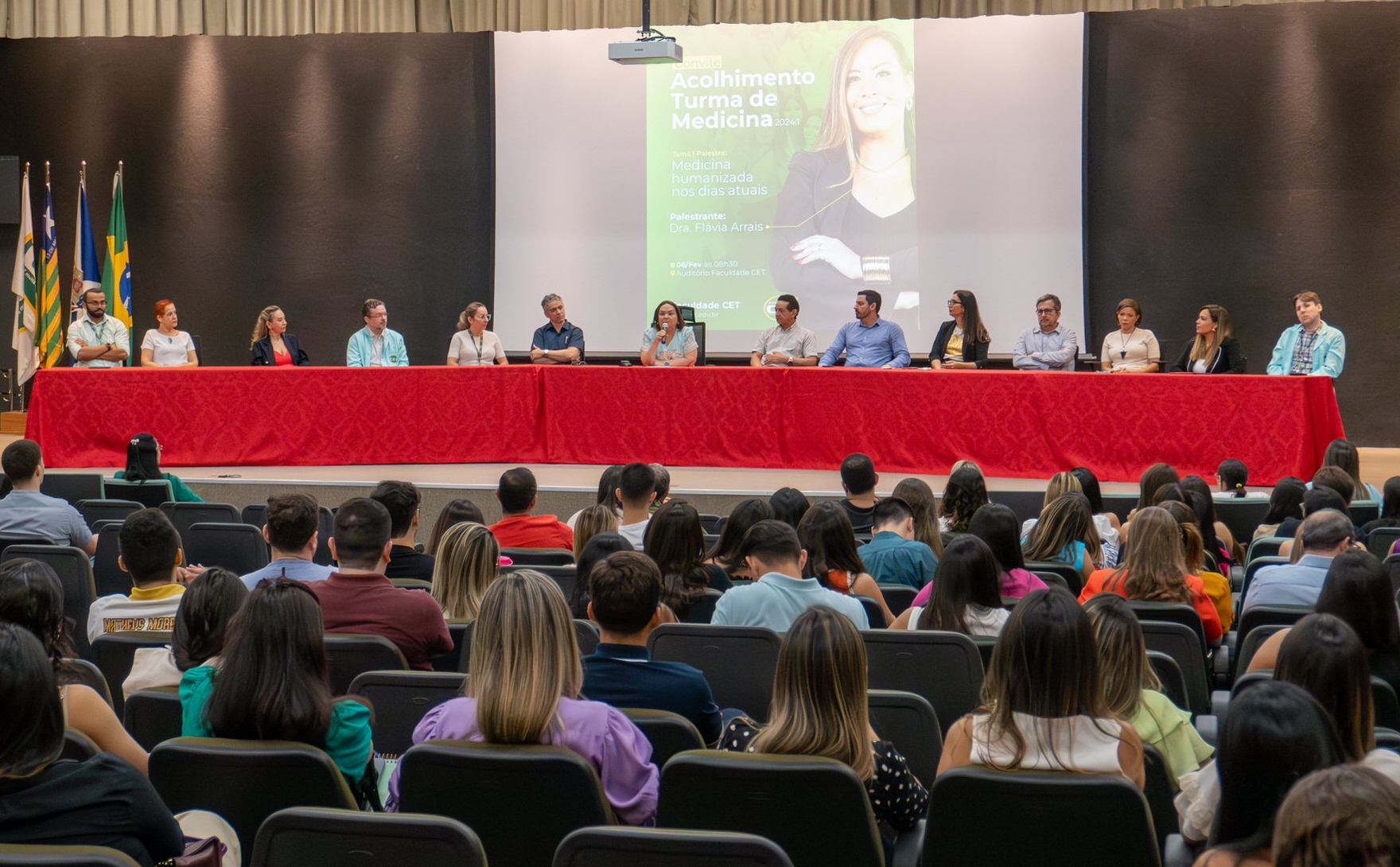 Faculdade CET Realiza Acolhimento dos Veteranos do Curso de Medicina 2024.2