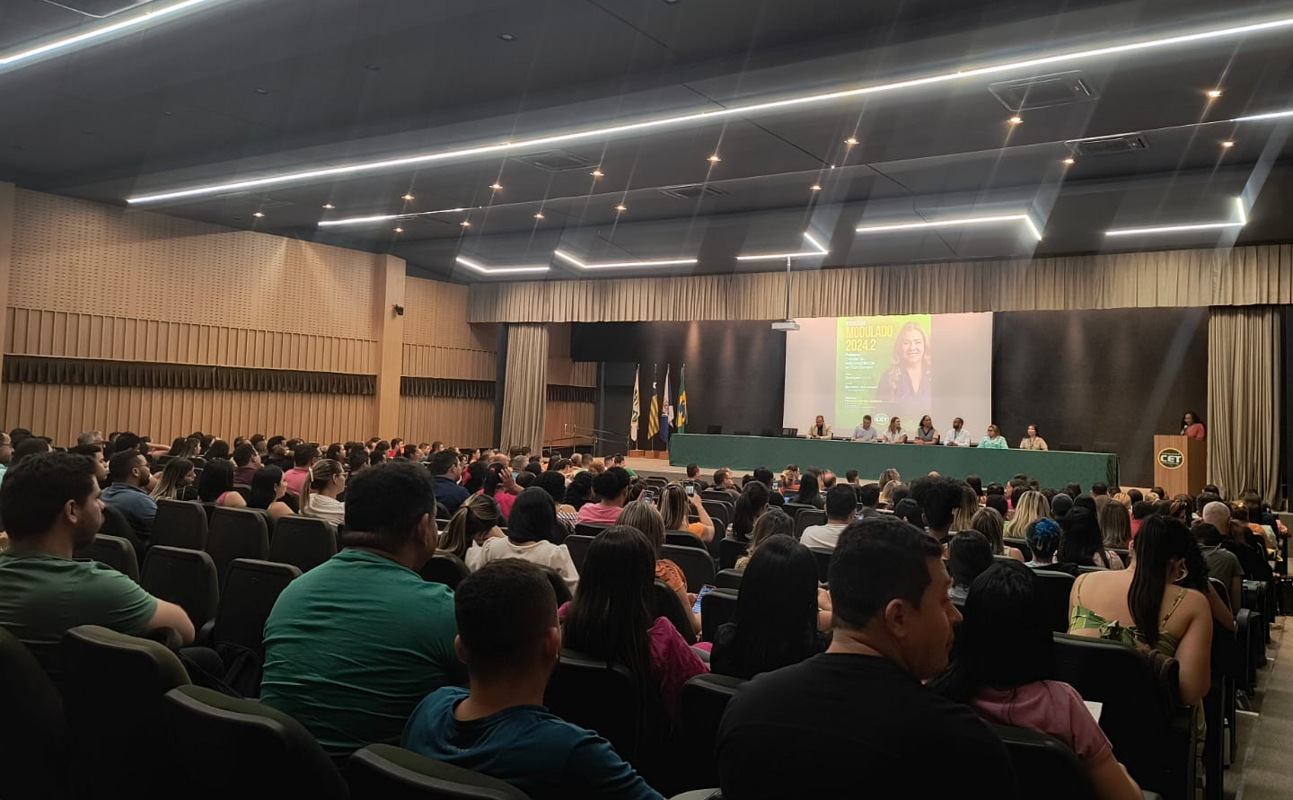 Faculdade CET Realiza Acolhimento para Alunos dos Cursos Modulares do Semestre 2024.2