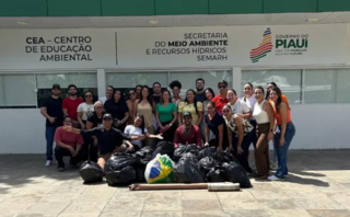 Turma F9 do curso de Farmácia participa de ação na Floresta Fóssil 