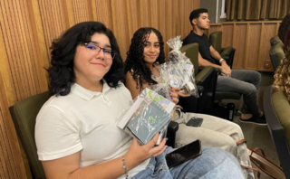 UNI-CET acolhe calouros de Enfermagem, Farmácia e Biomedicina do Semestral Juventude em Ação 2026.1