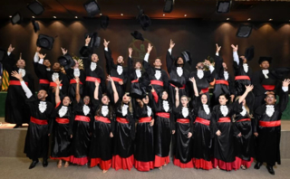 Direito UNI-CET: Solenidade de Colação de Grau celebra a formação da Turma D13