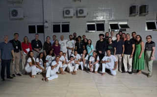 Biblioteca UNI-CET promove evento com roda de capoeira em alusão ao Mês da Consciência Negra 