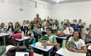Egresso de Direito participante do projeto Indica UNI-CET visita escolas no interior do Piauí